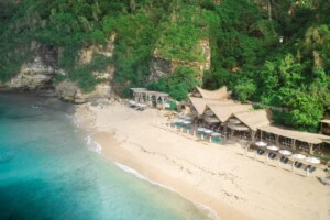 Sundays Beach Club