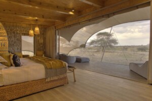 Namiri Plains Camp