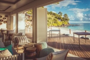 CaranaBeach Hotel