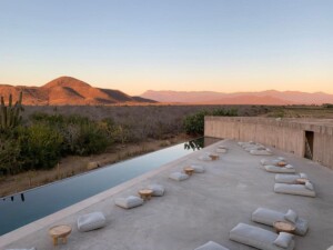 Paradero Todos Santos, Mexico